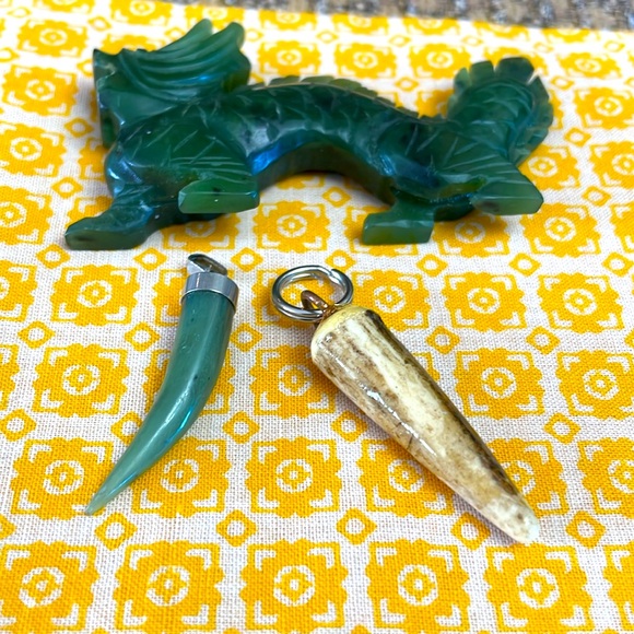 Vintage Tibetan Jadeite Nephrite Jade Dragon Figurine Sculpture Horn Pendant LOT - Picture 8 of 9